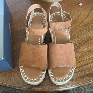 Cognac espadrilles 7.5
